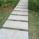 随州 芝麻黑小区踏步、汀步石铺装效果