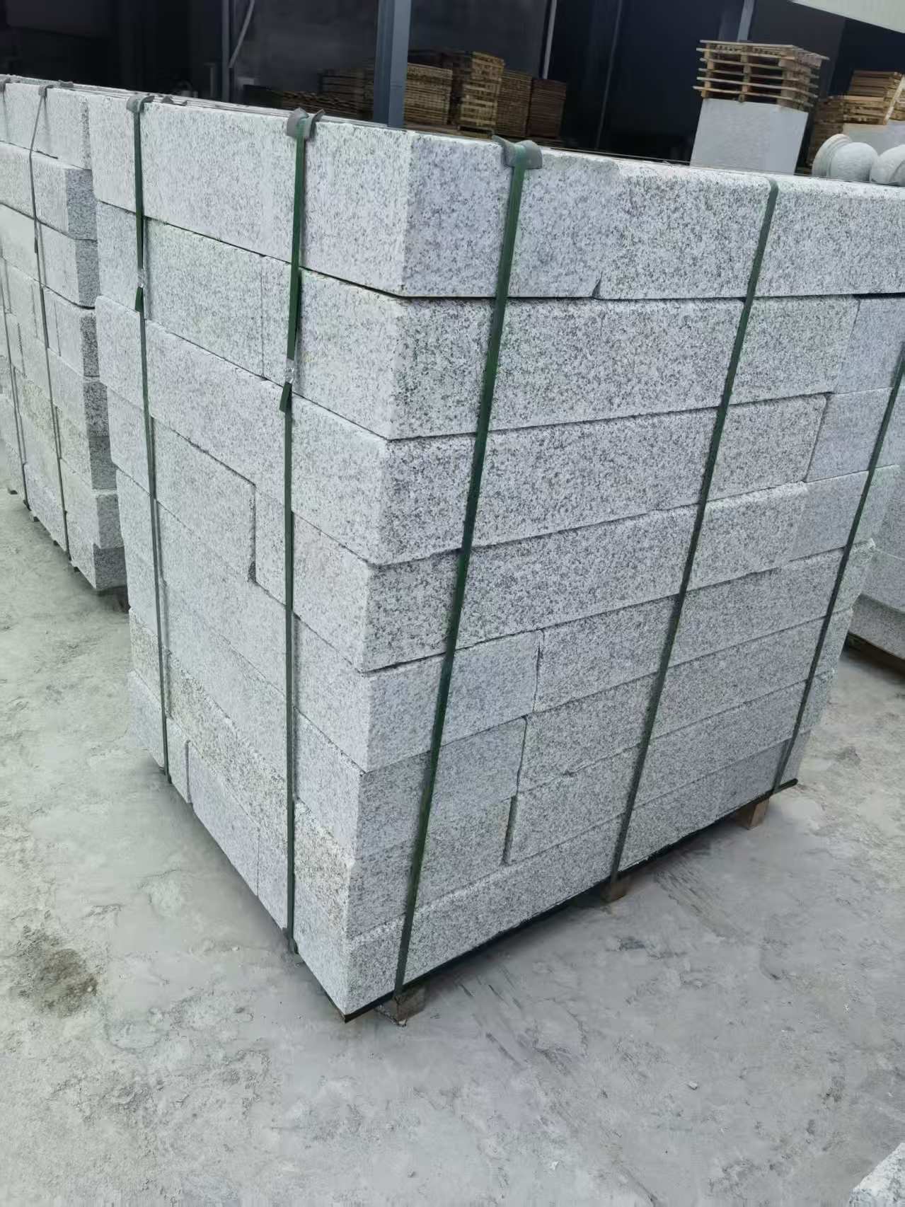 随州 芙蓉白火烧两面路沿石