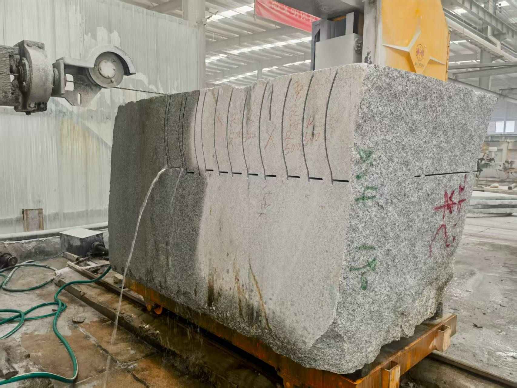 随州 602，大花芙蓉白，绳锯加工弧形路沿石