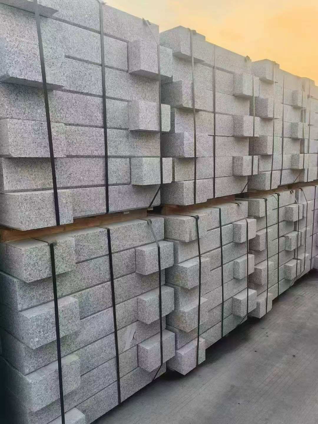 随州 芝麻白路沿石