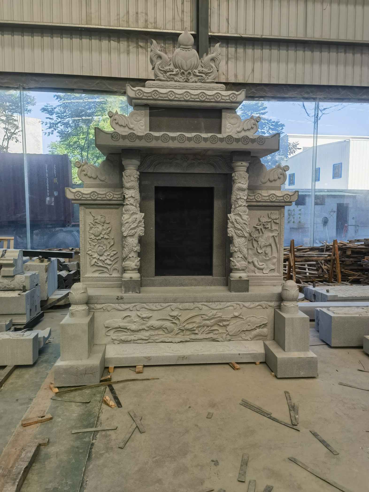 随州 芝麻灰高档墓碑、土墓，一套也支持定做