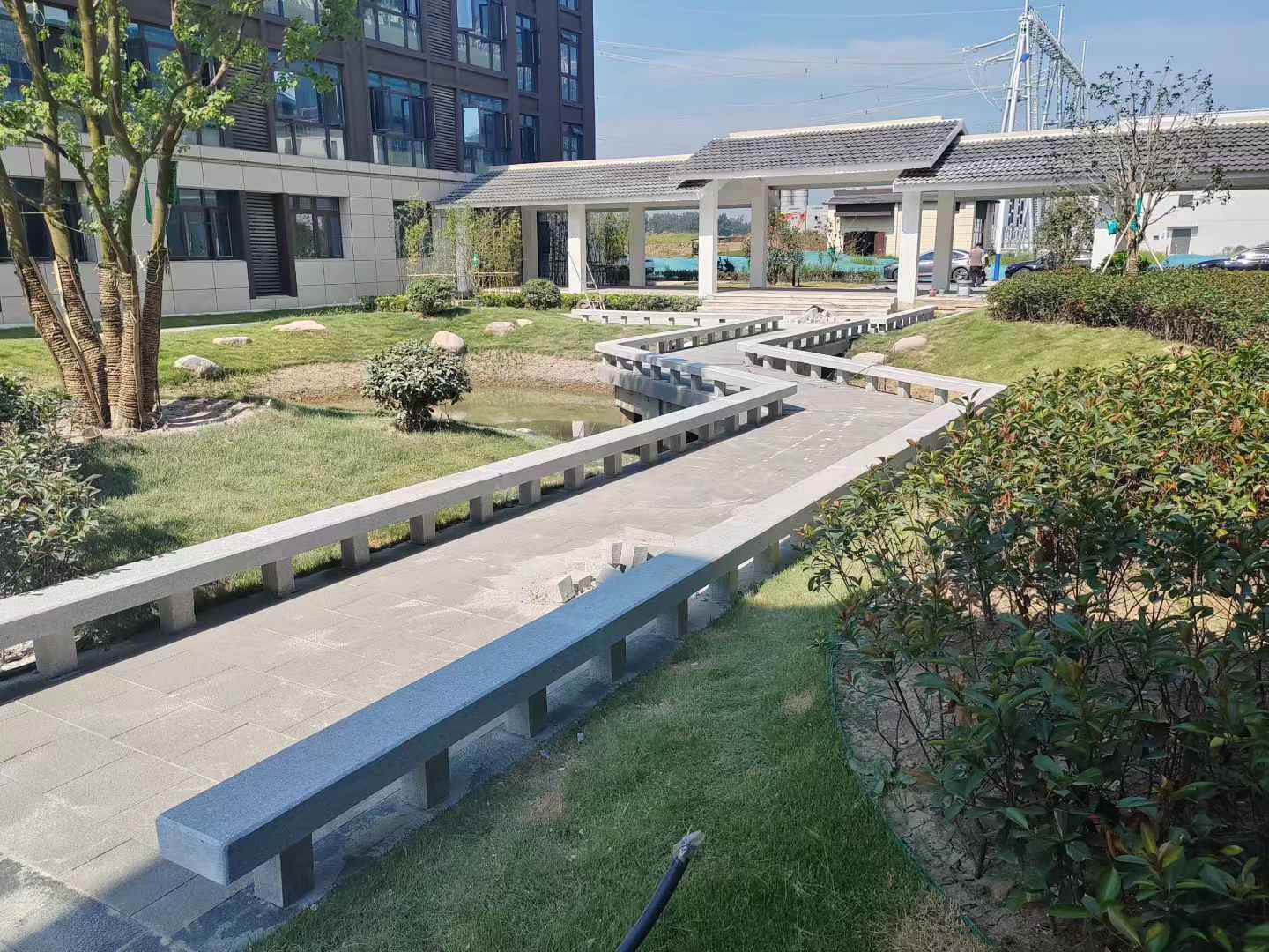 随州 芝麻灰小区坐凳&栏杆安装效果