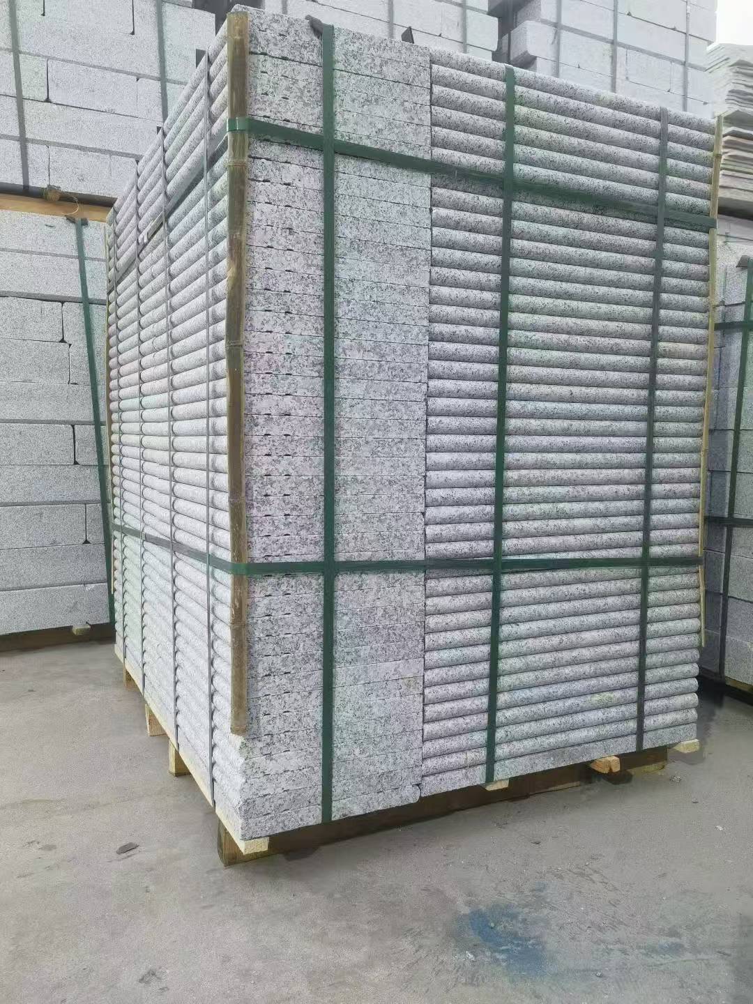 随州 芙蓉白3公分厚磨圆边、拉槽，楼梯踏步